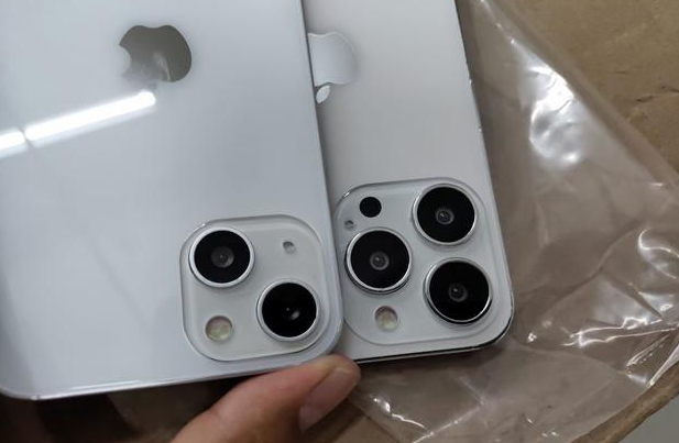 富锦苹果手机维修分享iPhone 13‌机模长什么样 