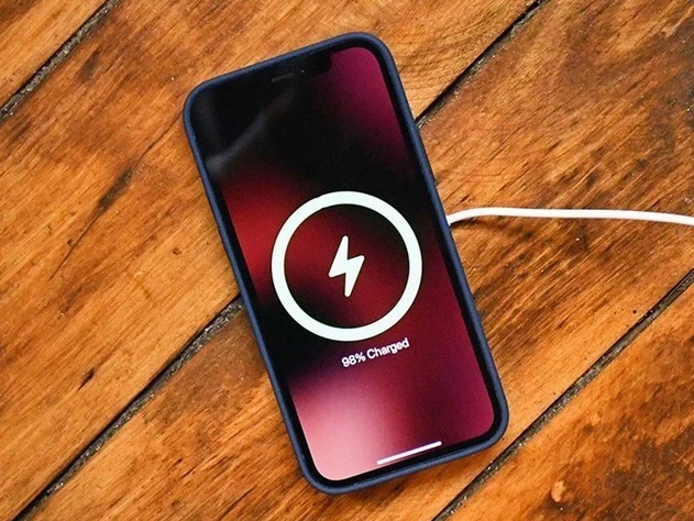 富锦苹果手机维修分享iPhone 12可以随便充电吗 
